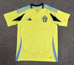 2425 Sweden Home Soccer Jersey