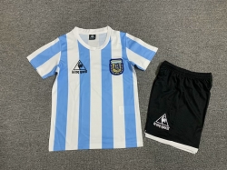 1986 ARGENTINA Home kids