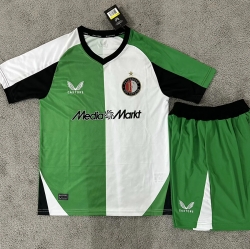 2425 Feyenoord kids kits